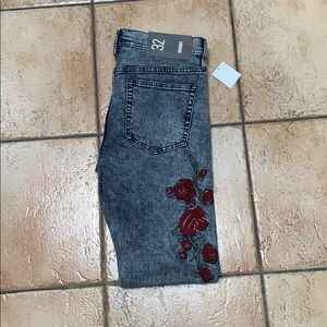 BDG Vintage Skinny Jeans